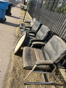 Free Chairs