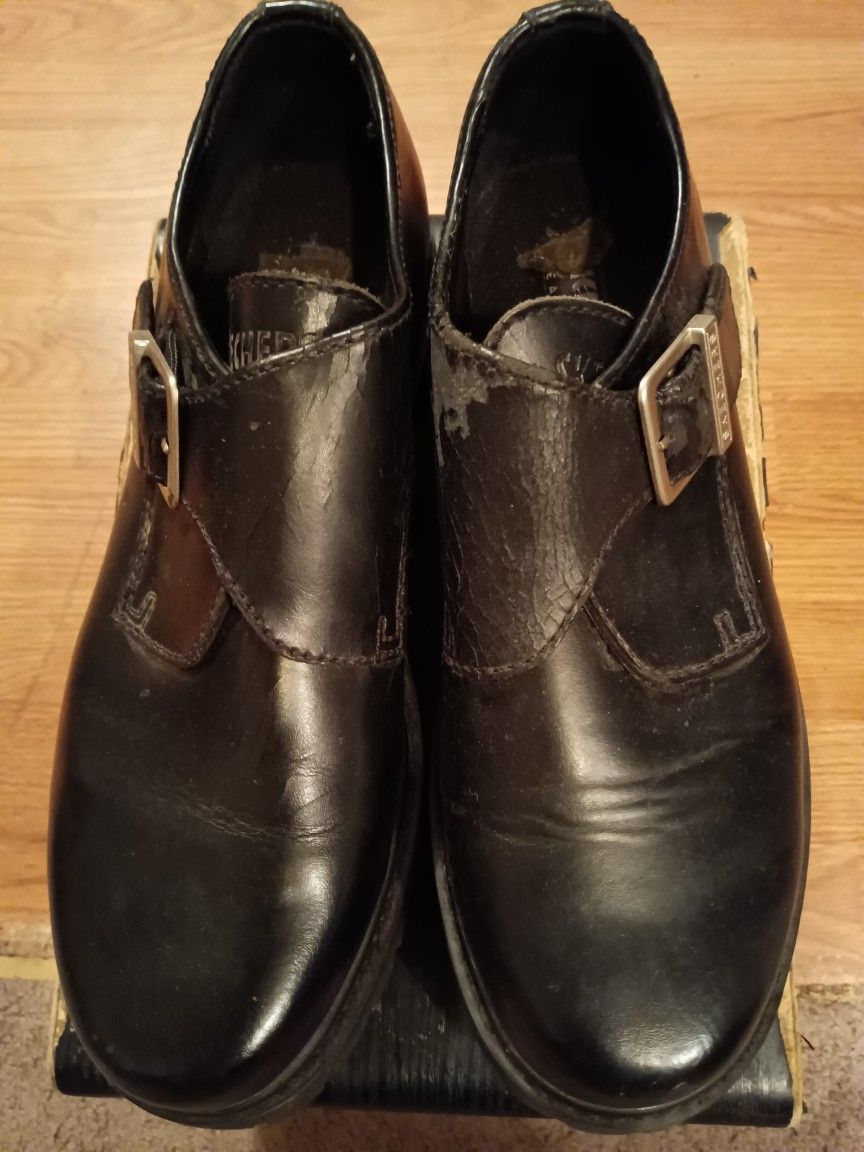 Sketchers - black leather buckle strap shoes