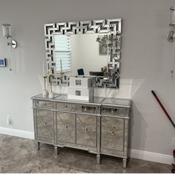 Console Table And Mirror 