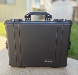 Pelican 1600 Waterproof Hard Case w/ Dividers & Foam Insert – Camera / Gear / Pro Cases