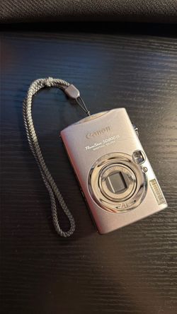 Canon PowerShot SD800 IS Digital Camera – Vintage Digital / Y2K Digicam