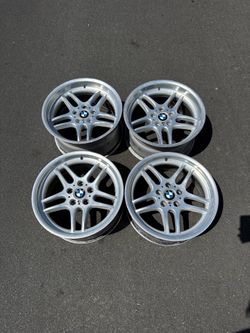 BMW M Parallel Style 37 Staggered OEM Wheels