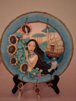 Disney Pocahontas 3-D plate