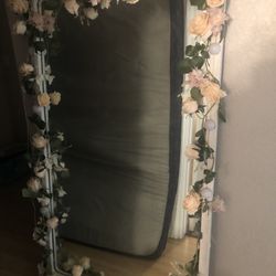 Mirror With Lights