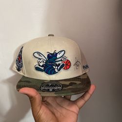 Kelly Oubre Signed Hornets Hat