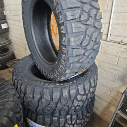 New Set Of Tires Aplud Mud Terrain 35 1250 20 Lt 