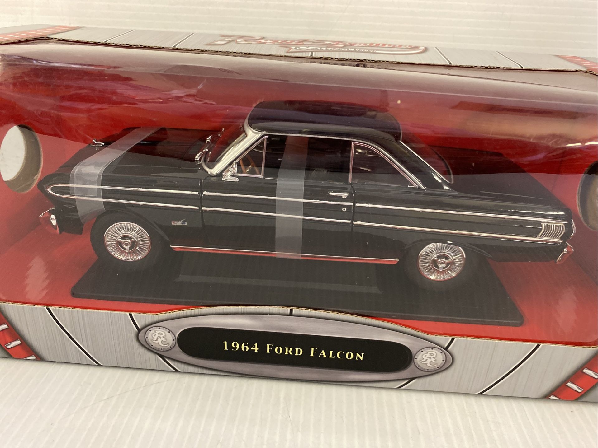 Road Signature Collection 1:18 Scale Die Cast 1964 Ford Falcon