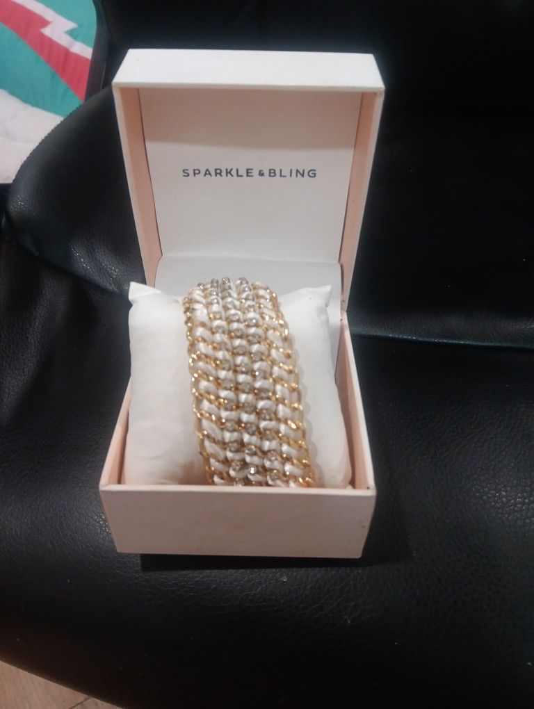 Well Like The Words Say Lot Of Bling Bling Bracelet New $10