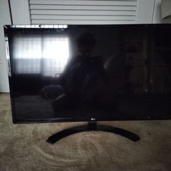 LG 32" Monitor 