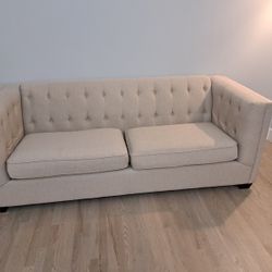 White Sofa 