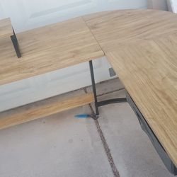 $100 NEWLY ASSEMBLED L-SHAPE COMPUTER DESK 