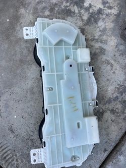 2005 toyota tacoma instrument cluster