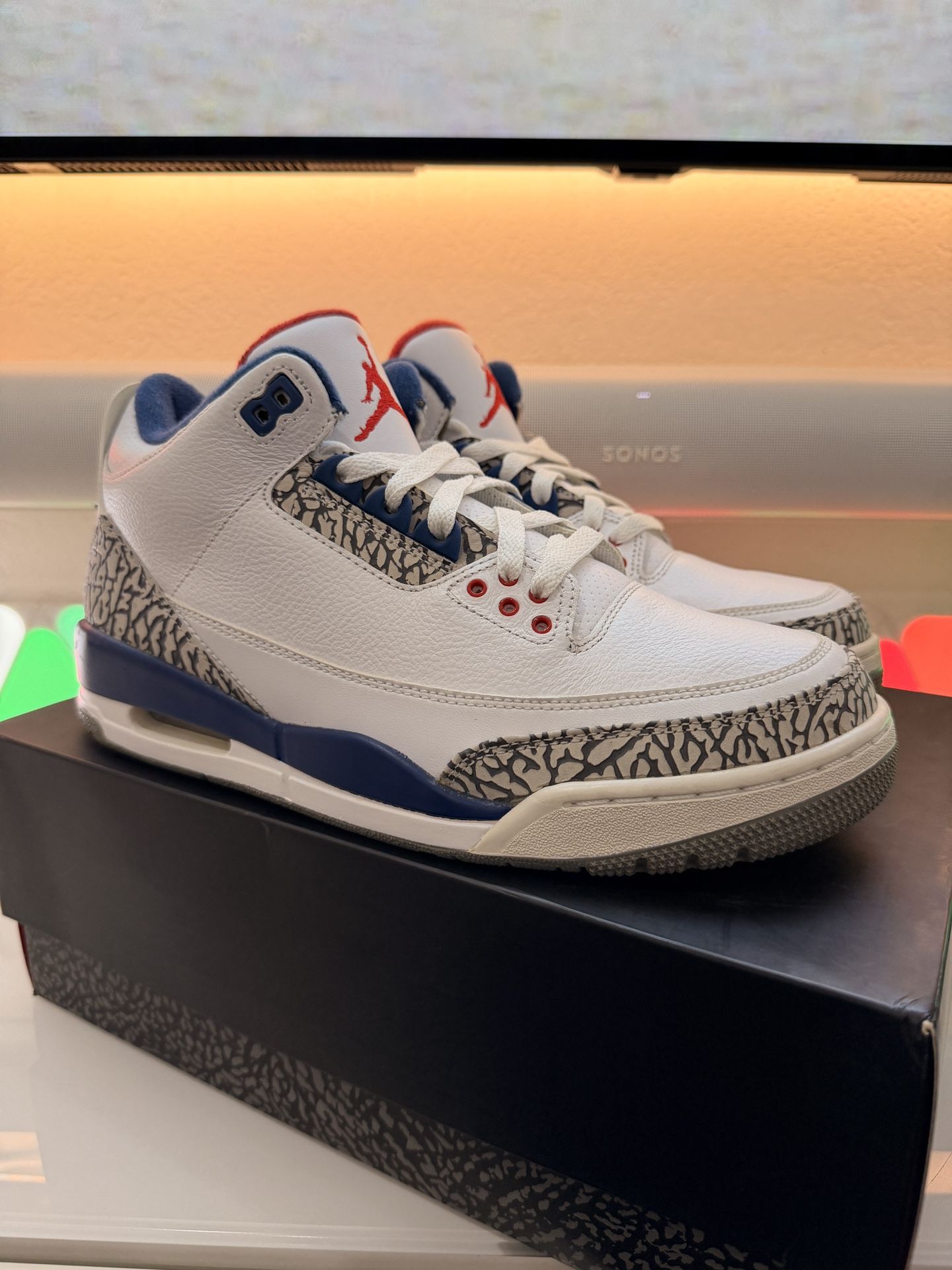 Jordan 3 True Blue 