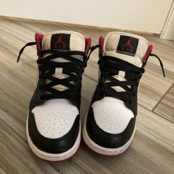 Jordan 1 Mid Gym Red Black White