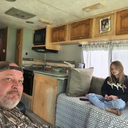 2000 daybreak. ONLY 40000 miles everything works. Ready to drive away