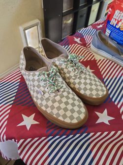 Vans Authentic Checkerboard (Gray/White Gum Sole) – Men's Size 13