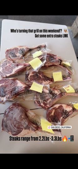 TOMAHAWK RIBEYE STEAK