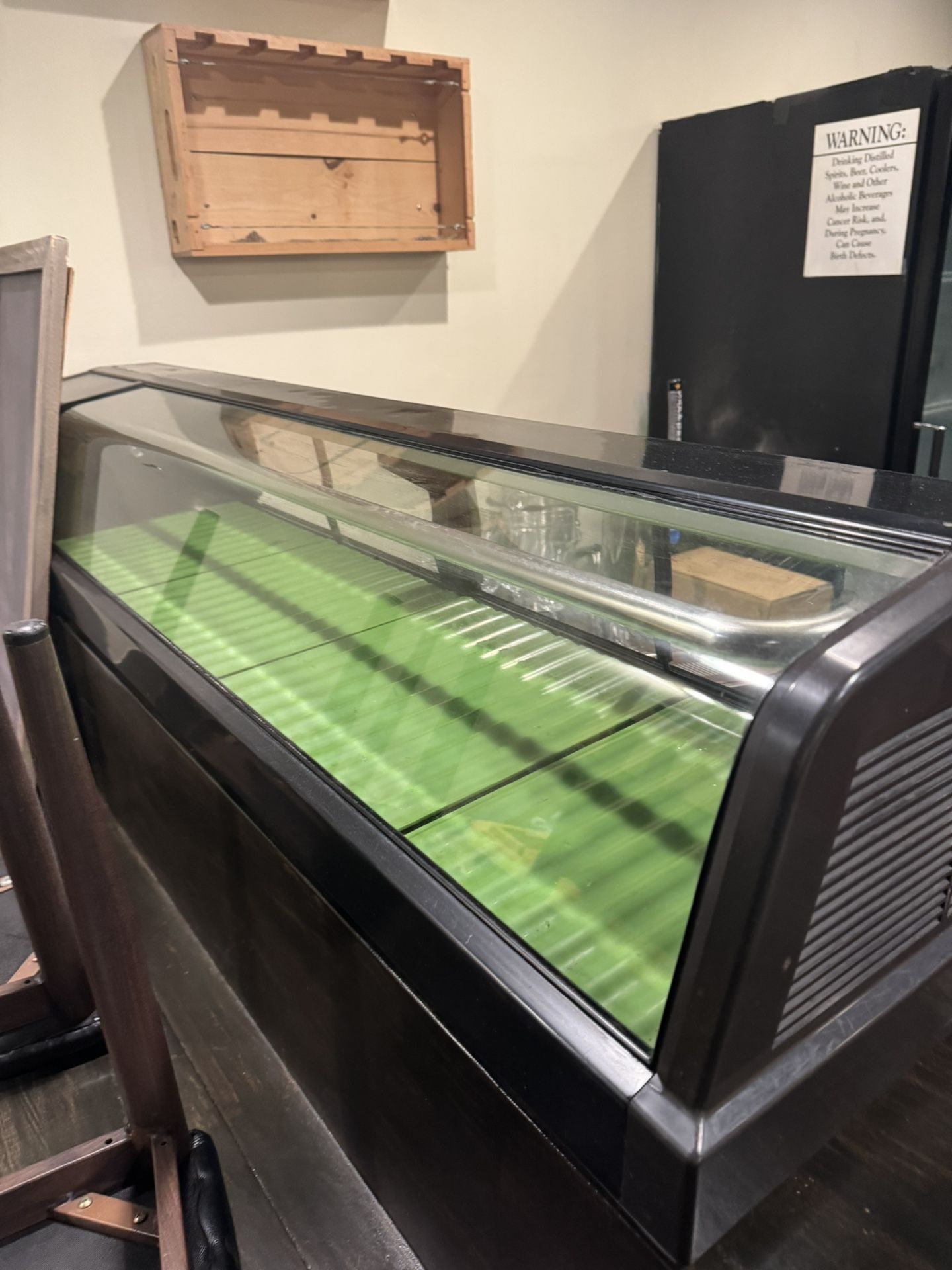 Hoshizaki Curved Glass Refrigerated Sushi Display Case  Right Side Compressor