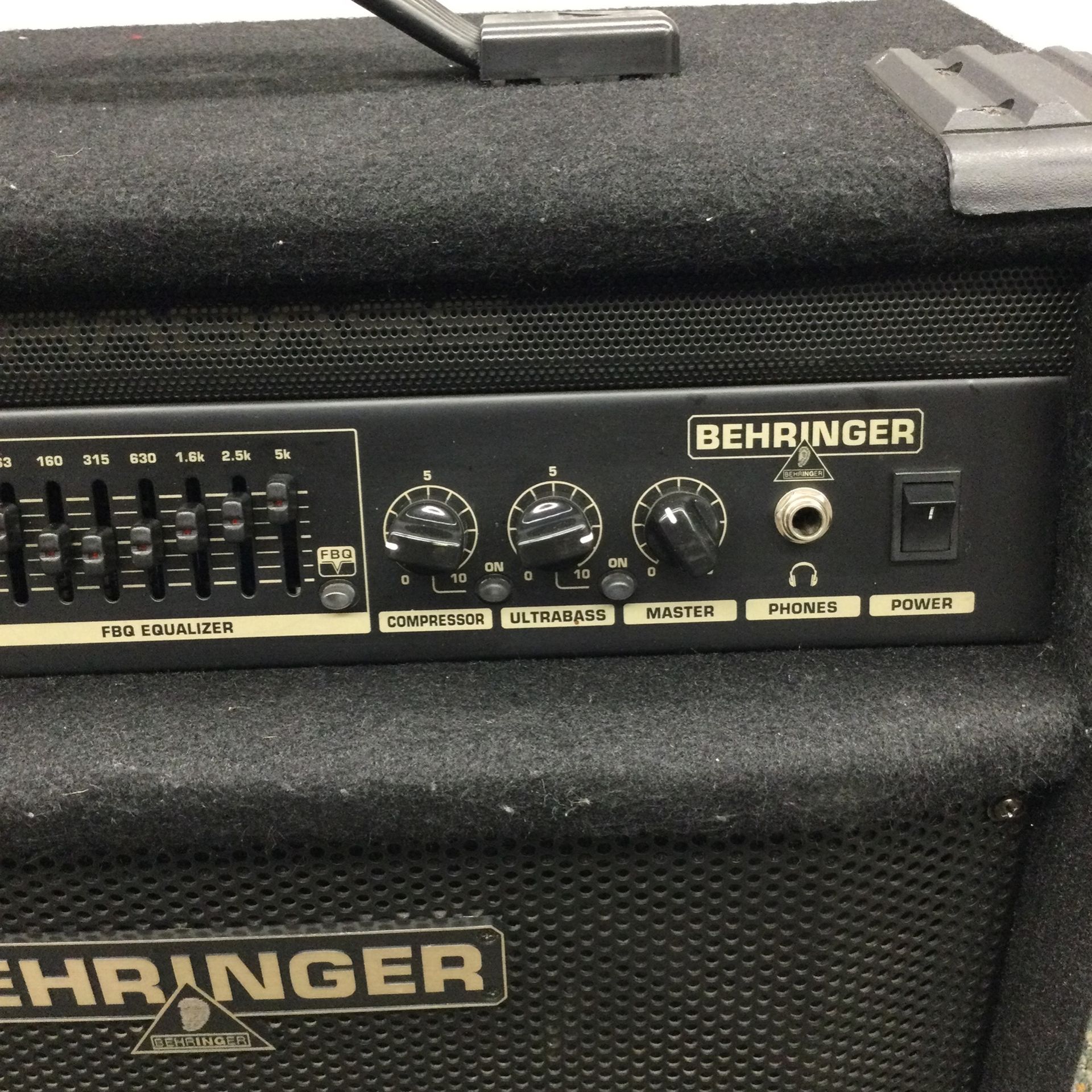 Behringer Ultra bass BXL3000
