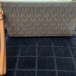 Michael Kors Logo Continental Wristlet (New!)