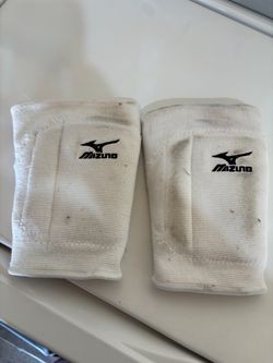 Volleyball knee pads