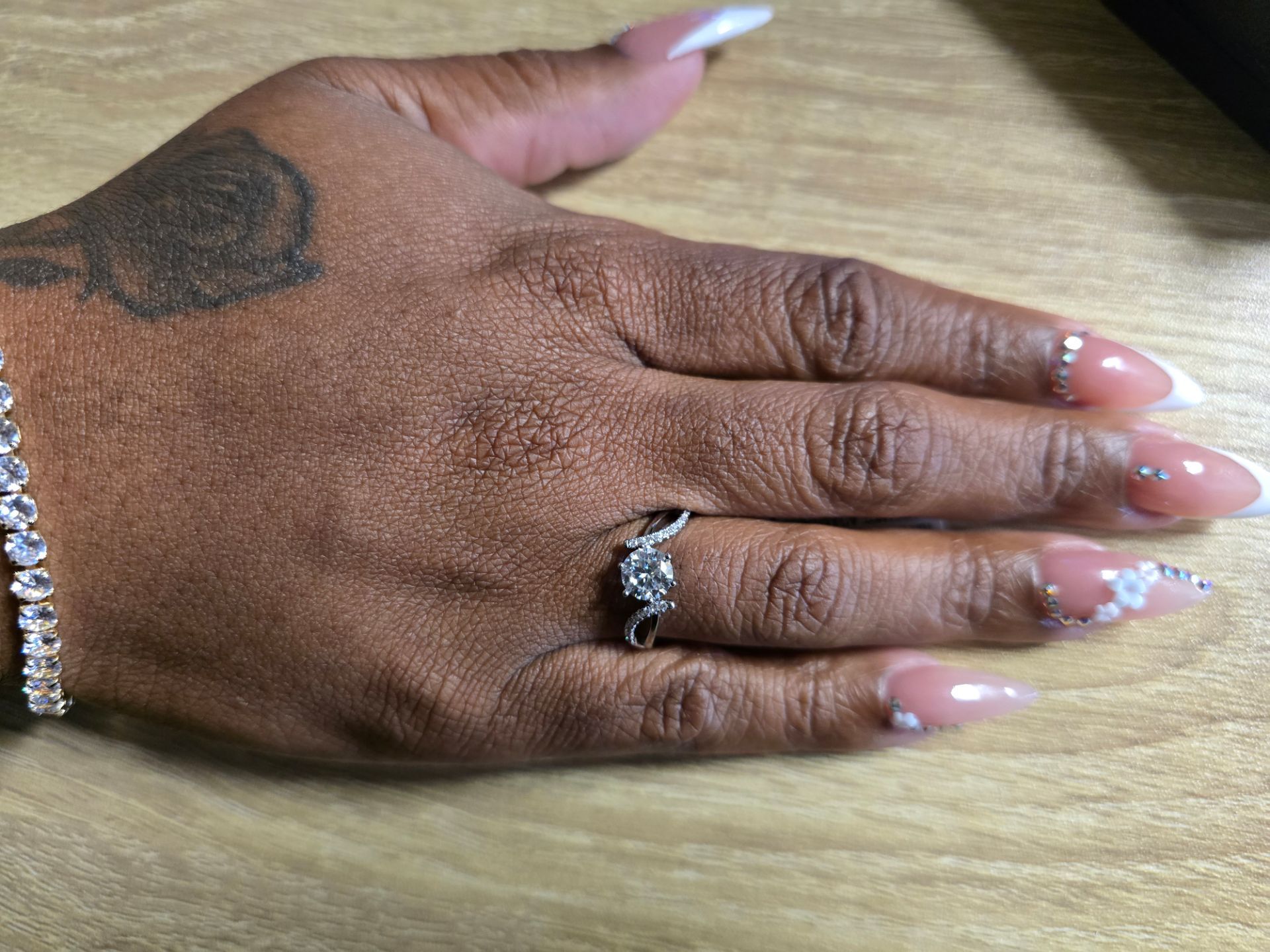 DIAMOND RING