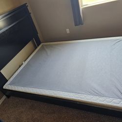 Queen Box Spring Only - Looks Almost Brand New
