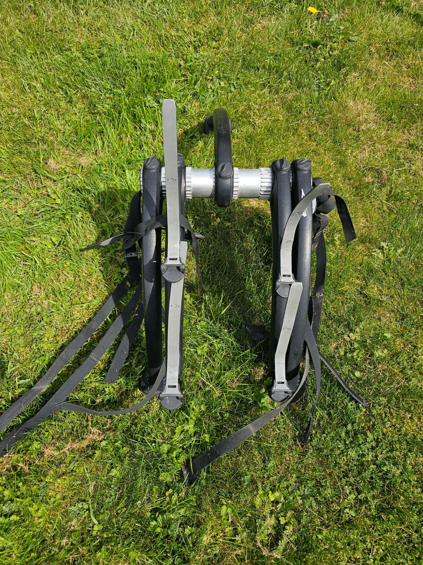 Hatchback Saris bike rack