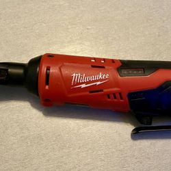 Milwaukee M12 3/8 Power Ratchet (2457-20)