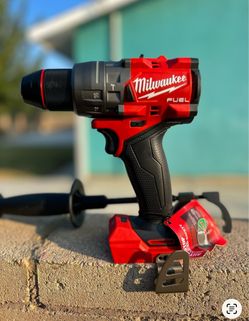Milwaukee fuel m18 hammer drill