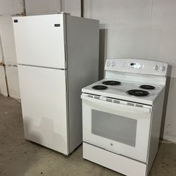 Stove and Refrigerator - only used for 1 month.