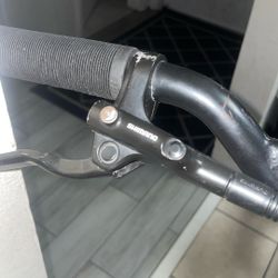 27.5 SE Mania flyer got it two months ago and the bike have shimano  breaks