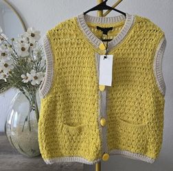 Zara Large Button Knit Vest Top Size L ( Brand New)