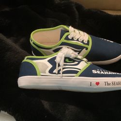 Seahawks Women’s Tennis Shoes Size 6.5 New