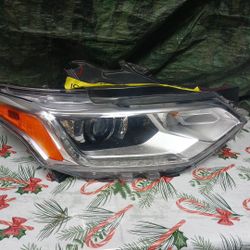 2018-21 Chevy Traverse Right Headlight Computer 
