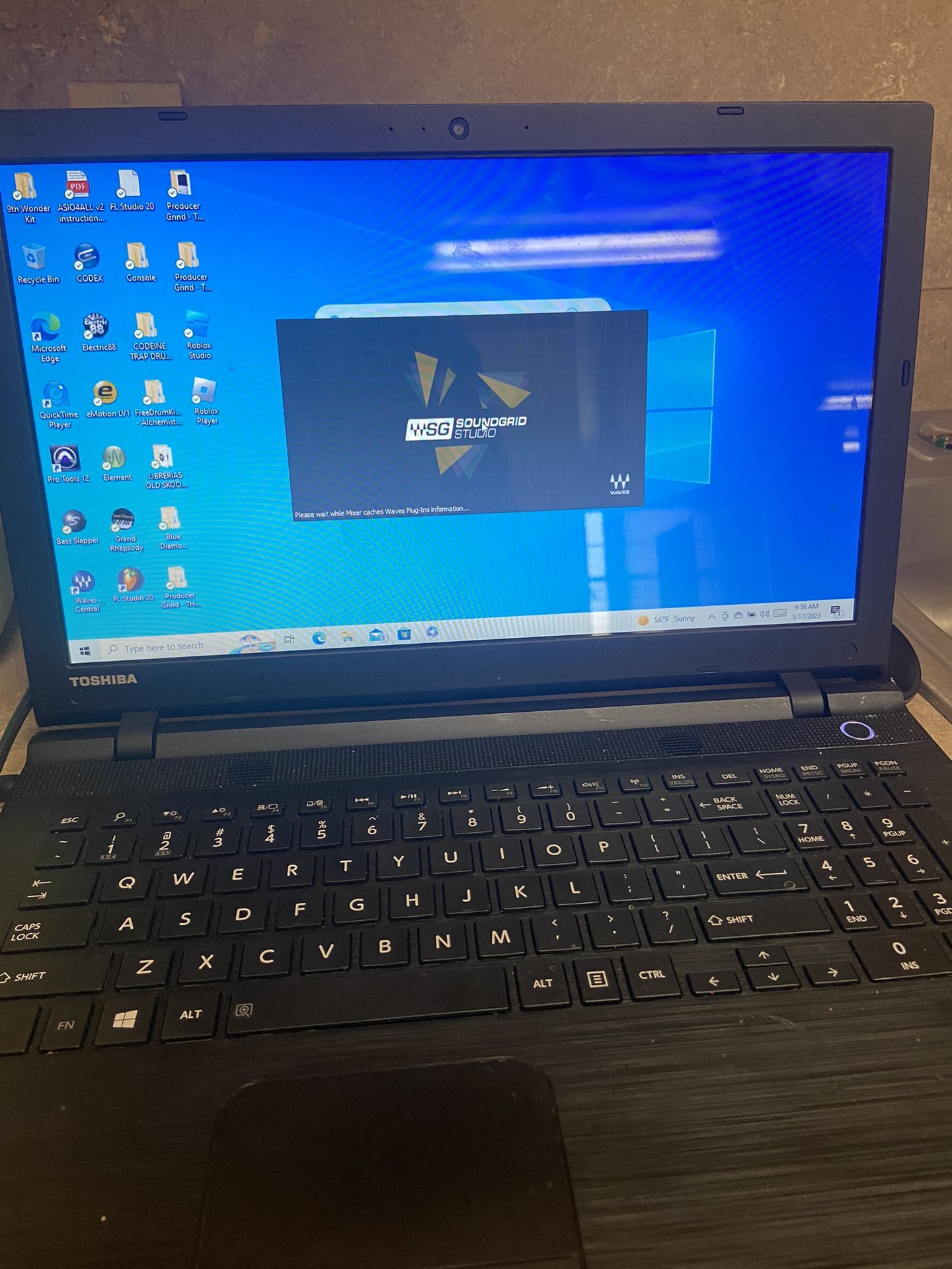 Toshiba Laptop/ Focus Scarlett Interface