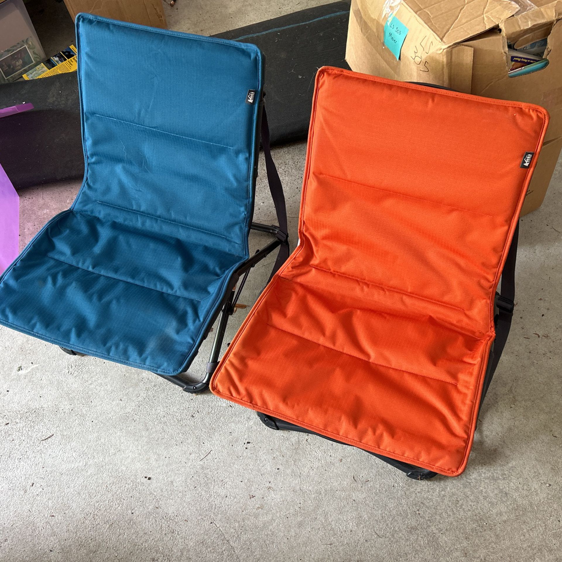 REI LOW CONCERT CHAIRS NEW 