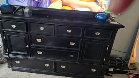 Black dresser
