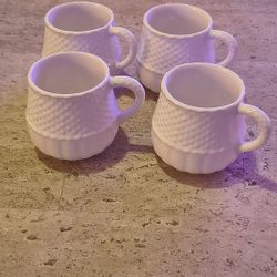 4 Vintage Mugs 