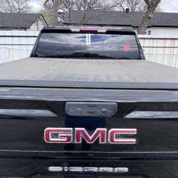 Tuxedo Roll Up Tonneau Cover