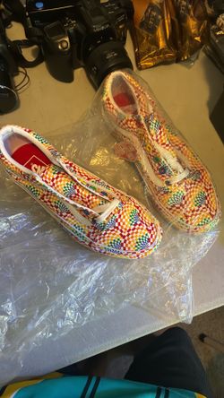 Size 5.5 vans Rare Pride