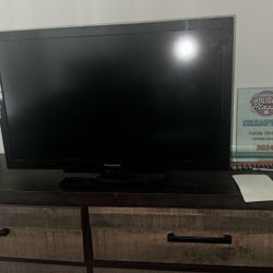 Standing Flat Screen Tv 30in 