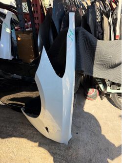 Tesla model  3 2017 /2023 left fender oem