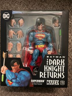 Mafex Superman (DKR)