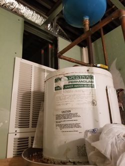 Hot Water Booster Small Hot Water Heater Tank Restaurant Restrooms for Sale  in Des Plaines, IL - OfferUp