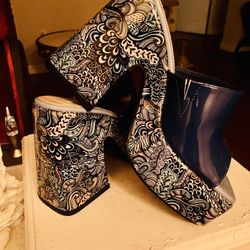 Platform Shoes size 5