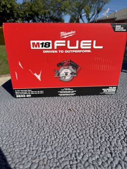 Milwaukee Circular Saw M18