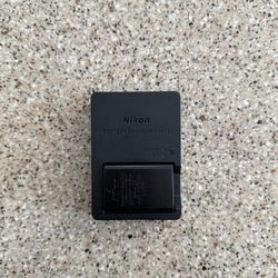 Nikon EN-EL25 Battery + MH-32 Charger