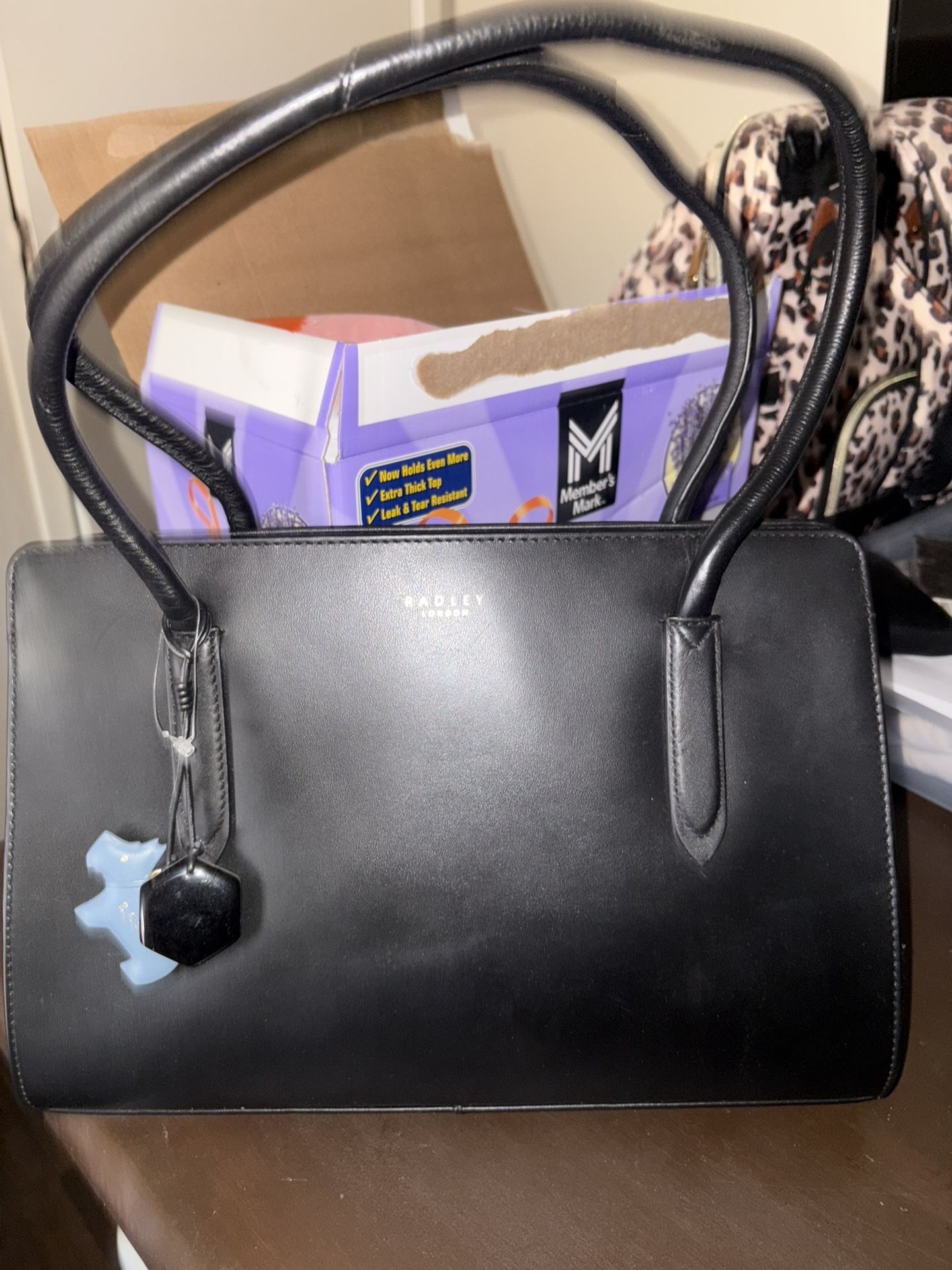 Radley London Medium Zip Leather Crossbody in Black