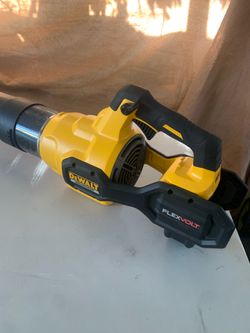 DEWALT FLEXVOLT 60V MAX 125 MPH 600 CFM Brushless Cordless Battery Powered Blower (Tool Only)